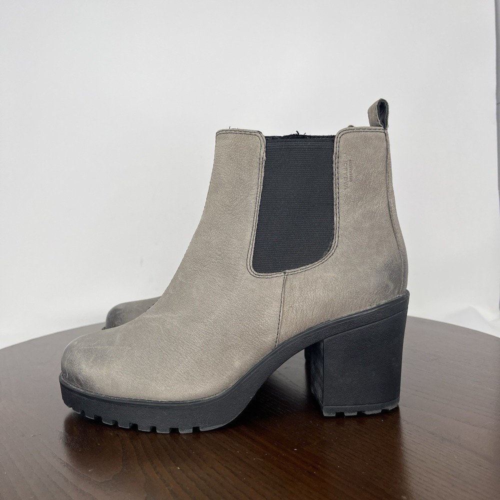 Vagabond Chelsea Boots Women's 7 Gray Leather‎ Nubuck Chunky Heel Lug Sole Shoes